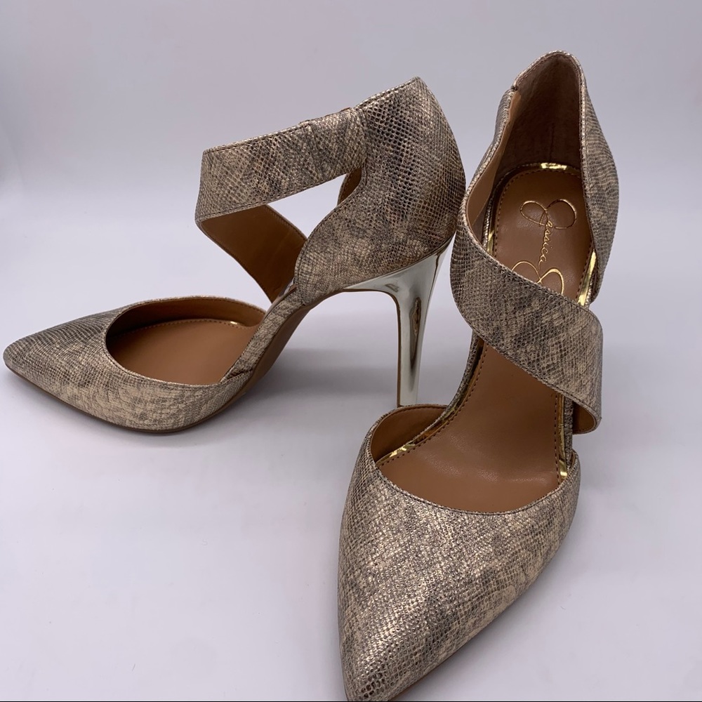 NWOT Jessica Simpson Women’s Heels Two Tone Gold Pumps